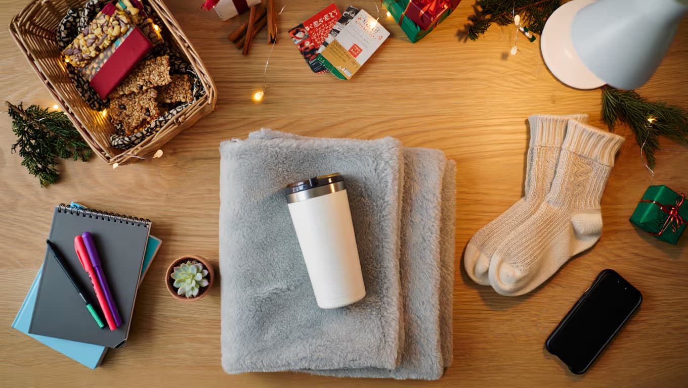 Christmas Gift Ideas for Students (College, Grad School) – 10 Affordable & Useful